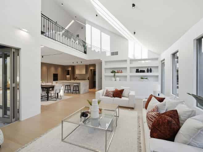 15 Oak Manor Drive, Albany