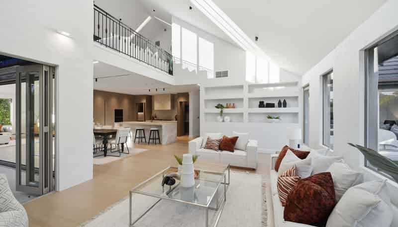 15 Oak Manor Drive, Albany