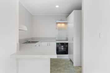 8/3 Erewhon Place, Birkdale