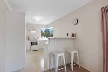 10 Evergreen Rise, New Lynn