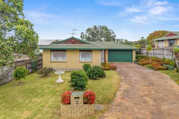 10 Evergreen Rise, New Lynn