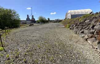 1,486sqm Secure Yard on Hugo Johnston Drive