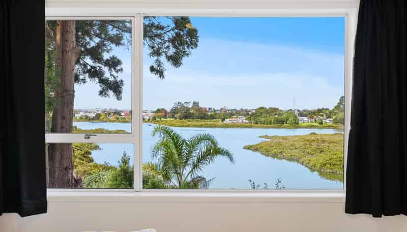 14 Te Wiata Place, Avondale