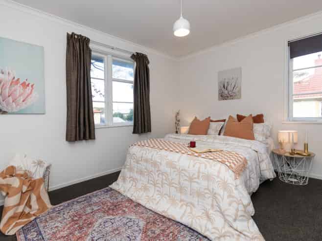 2 Forth Terrace, Roslyn