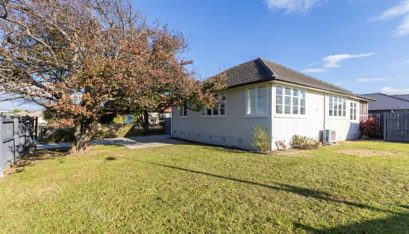 2 Forth Terrace, Roslyn