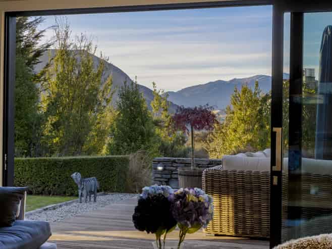 3 McKellar Drive, Jacks Point