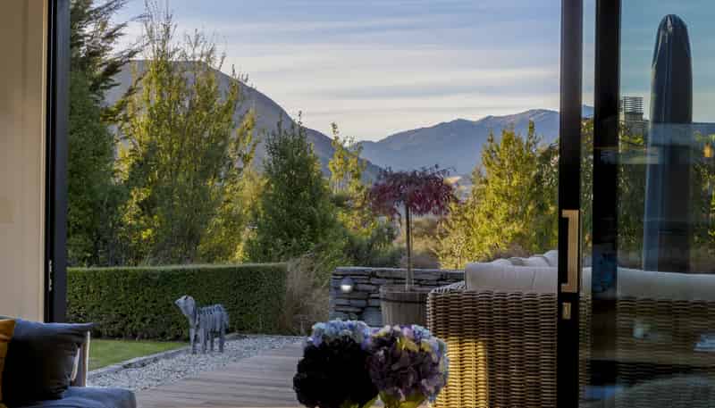 3 McKellar Drive, Jacks Point