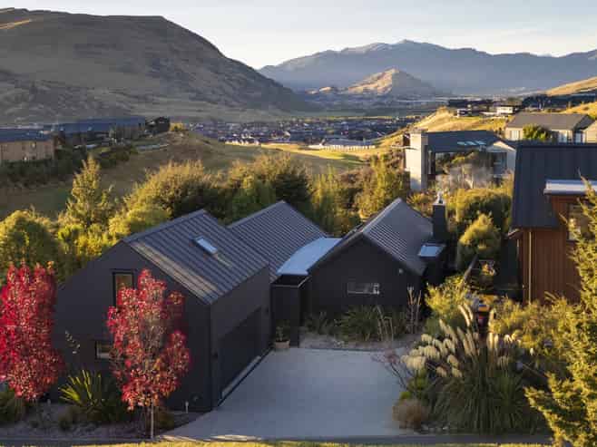 3 McKellar Drive, Jacks Point