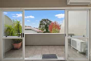 3/102 Wainui Street, Riccarton