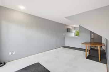 3/102 Wainui Street, Riccarton