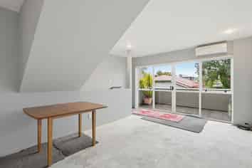 3/102 Wainui Street, Riccarton