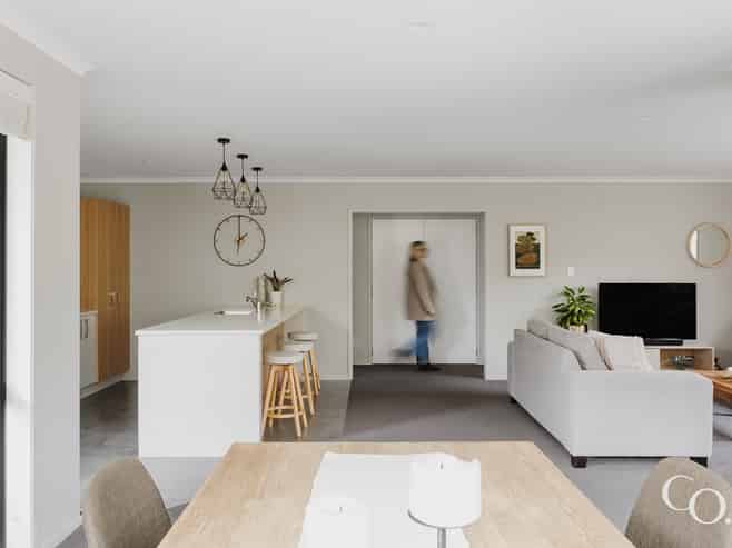 14 Cowell Crescent, Pyes Pa