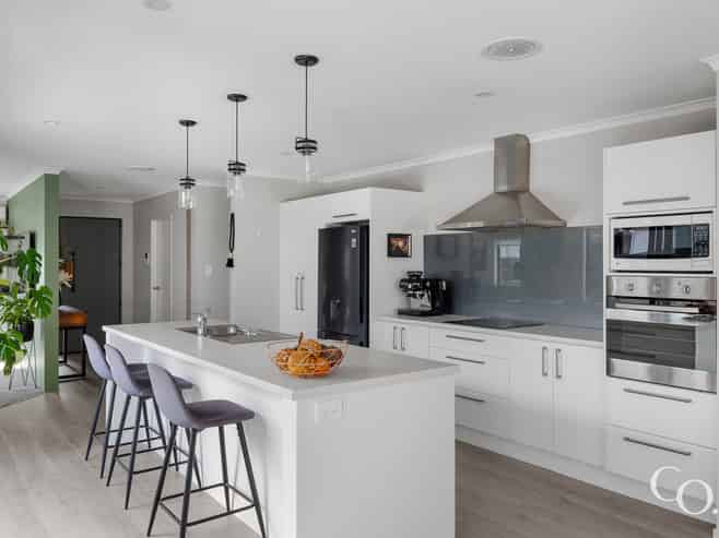 15 Tuaia Street, Pyes Pa