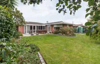 98 John F Kennedy Drive, Milson