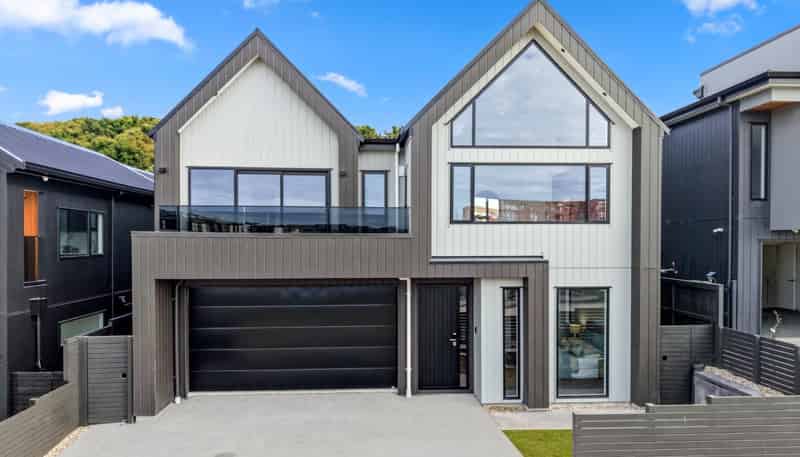 11 Humenga Place, Long Bay