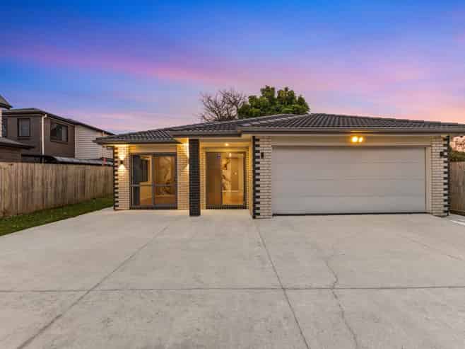 12A Landon Avenue, Mangere East