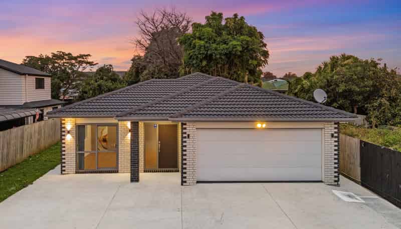 12A Landon Avenue, Mangere East