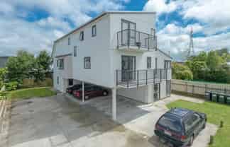 3A/187 Knighton Road, Hillcrest