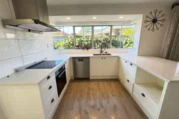 24 Crescent Hills Court, Northpark