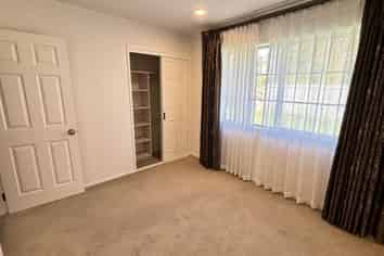 24 Crescent Hills Court, Northpark