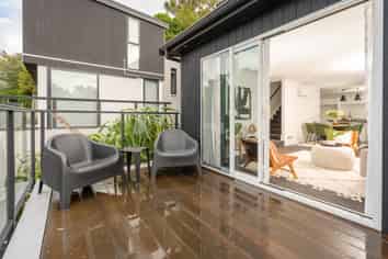 49 Bassett Road, Johnsonville