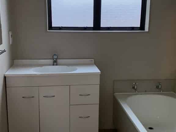 A/5 HARTIS AVE, Huntly