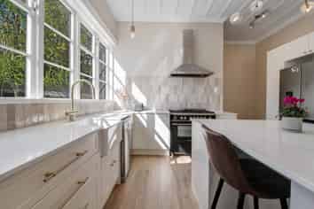 22 Garfield Street, Helensville