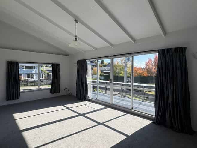 32 Tremaine Avenue, Taupo