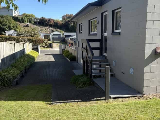 32 Tremaine Avenue, Taupo