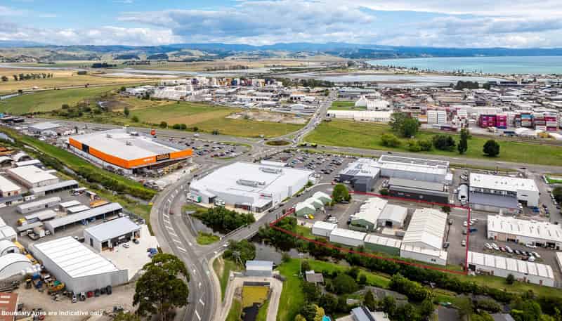 68-86 Ford Road, Onekawa