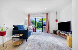 37 Alliance Lane, Papakura