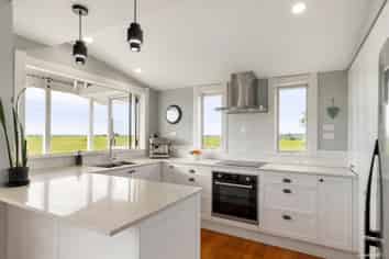 290 Pollok Wharf Road, Pollok