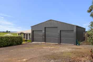 290 Pollok Wharf Road, Pollok