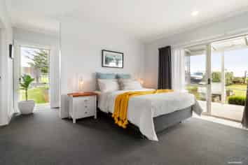 290 Pollok Wharf Road, Pollok