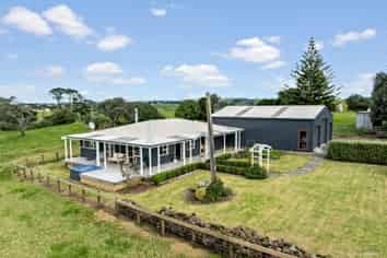 290 Pollok Wharf Road, Pollok