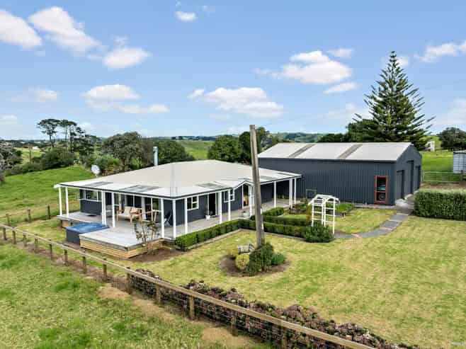 290 Pollok Wharf Road, Pollok