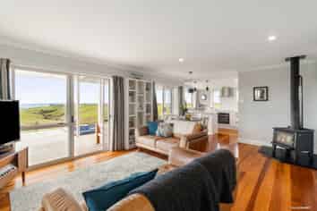 290 Pollok Wharf Road, Pollok