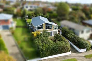25 Balmoral Street, Marchwiel
