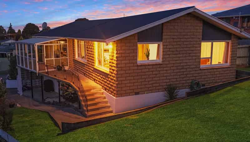 25 Balmoral Street, Marchwiel