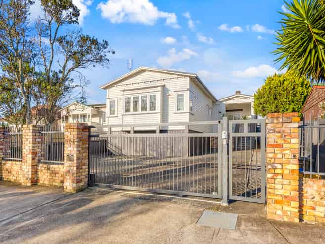 200 Whitney Street, Blockhouse Bay