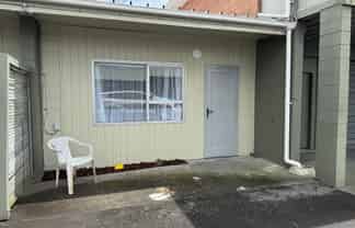 6/9 Springs Road, Parakai