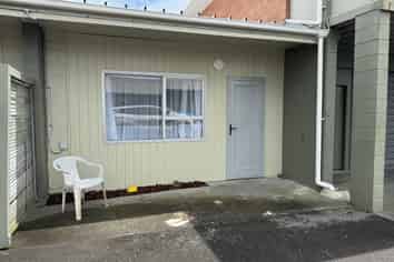 6/9 Springs Road, Parakai