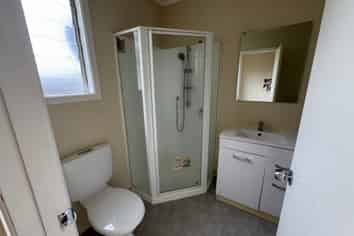 6/9 Springs Road, Parakai