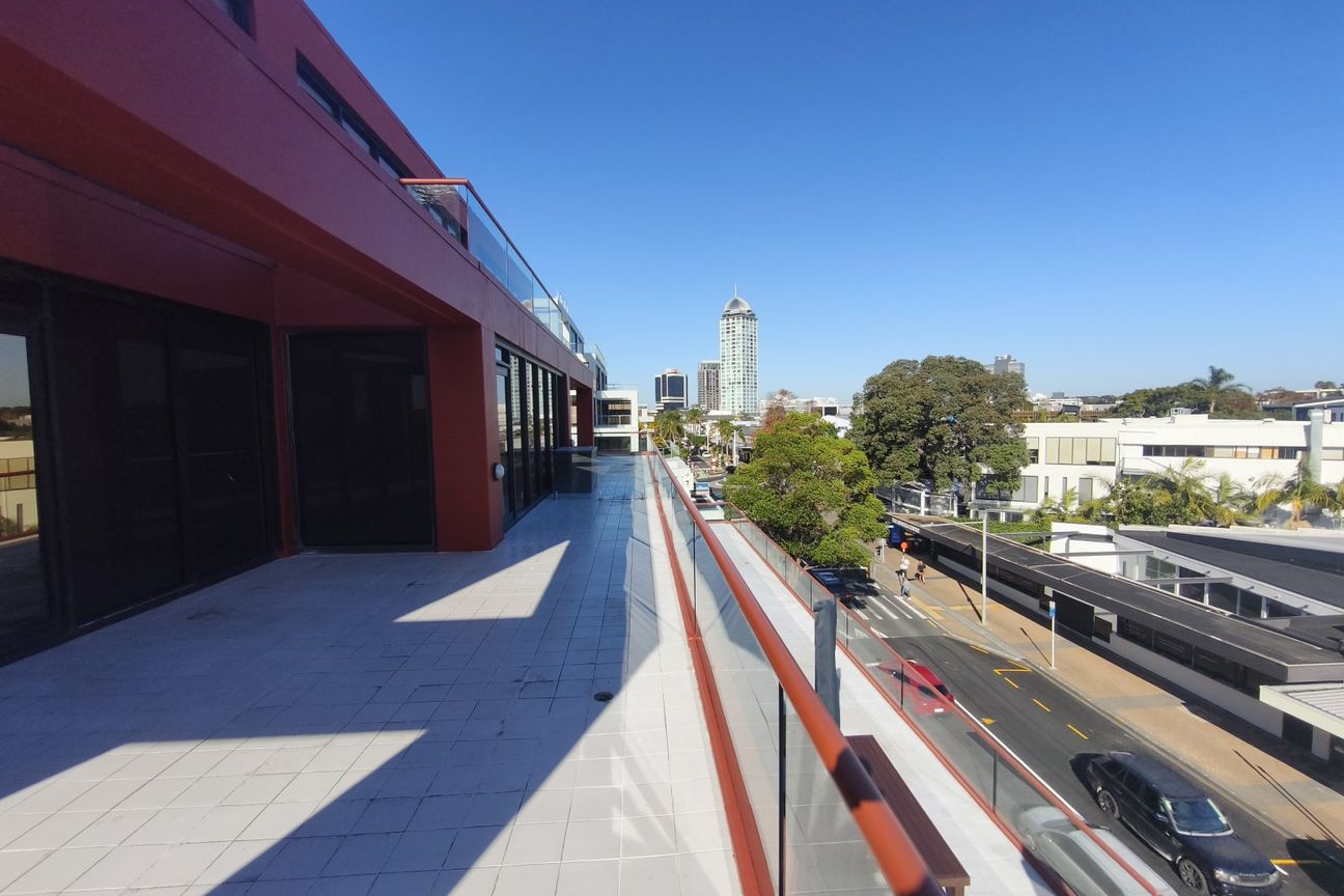 Top-tier Takapuna office with deck - Поглед 2