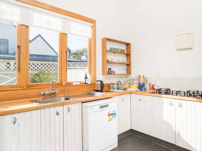 7 Albert Street, Palmerston North