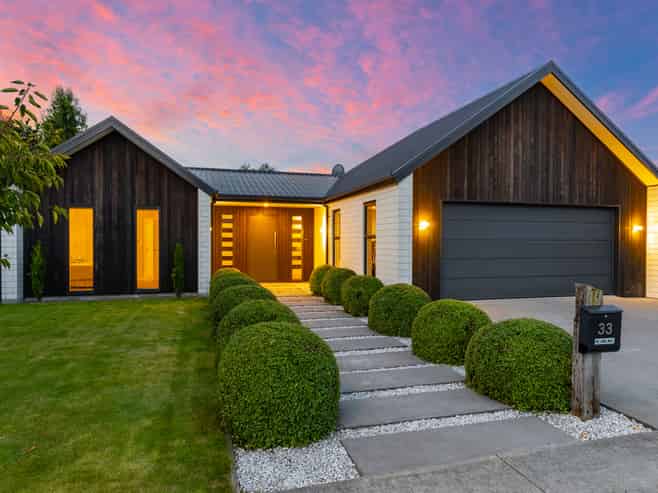 33 Blackmore Place, Springlands