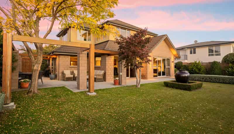 6 Evesham Lane, Springlands