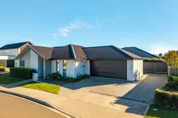 17 Youngberry Drive, Richmond