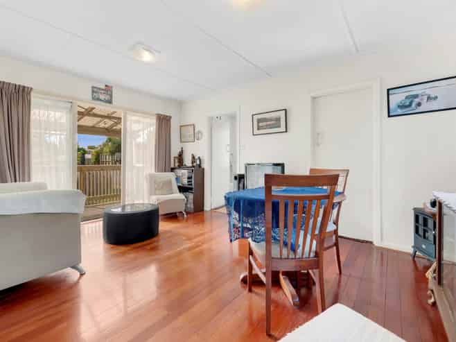 1A Fourth View Avenue, Beachlands