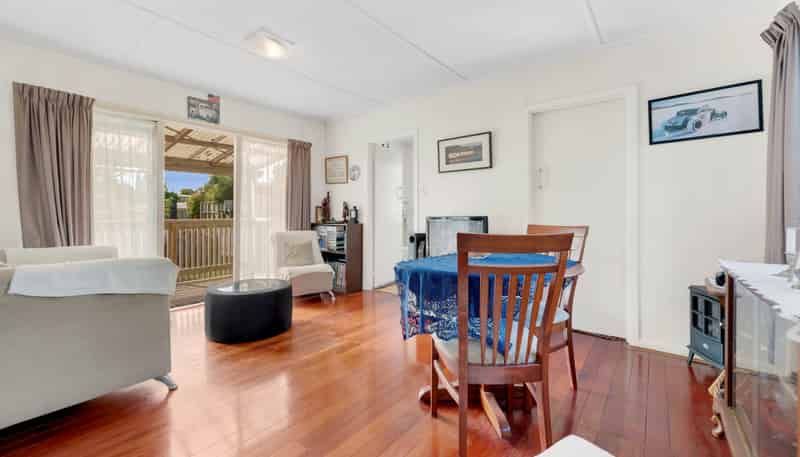 1A Fourth View Avenue, Beachlands